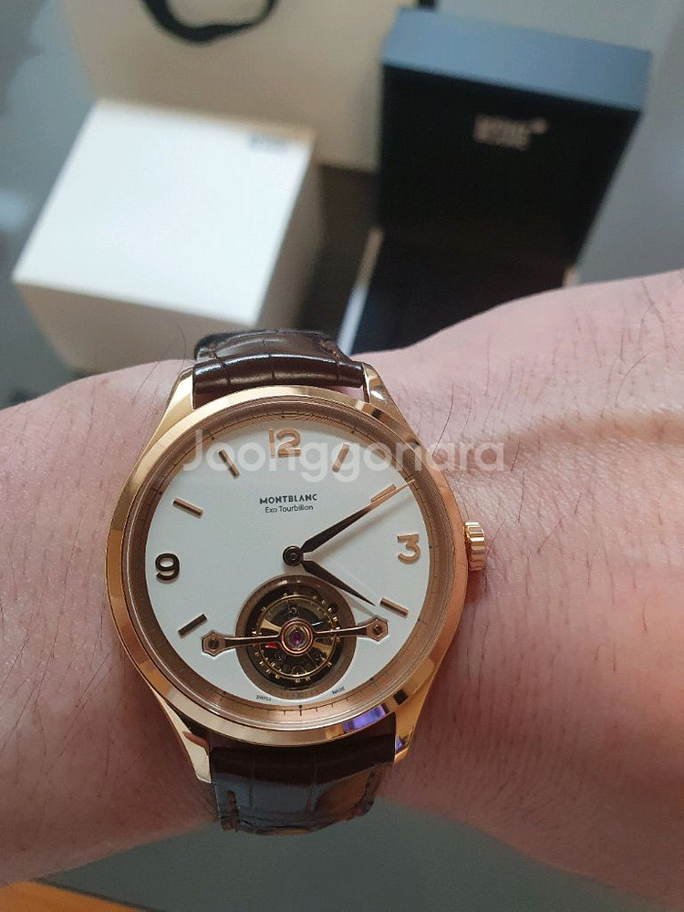 몽블랑 뚜르비옹 헤리티지 크로노매트리_신세계 강남점--4