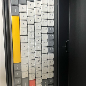 누피 에어75 v2 새상품 갈축