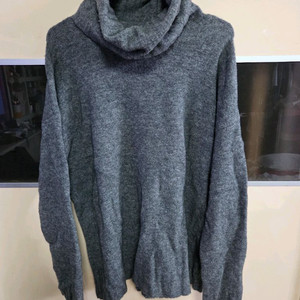 Theory 터틀넥 스웨터 S사이즈