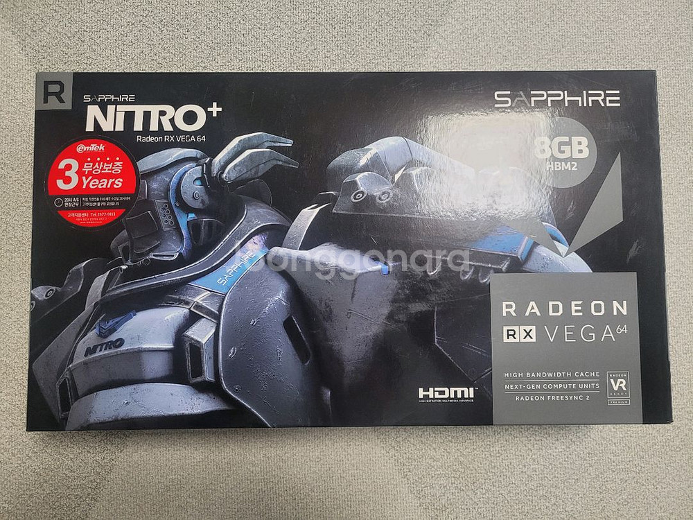 사파이어 NITRO+ RX VEGA 64 8GB--2