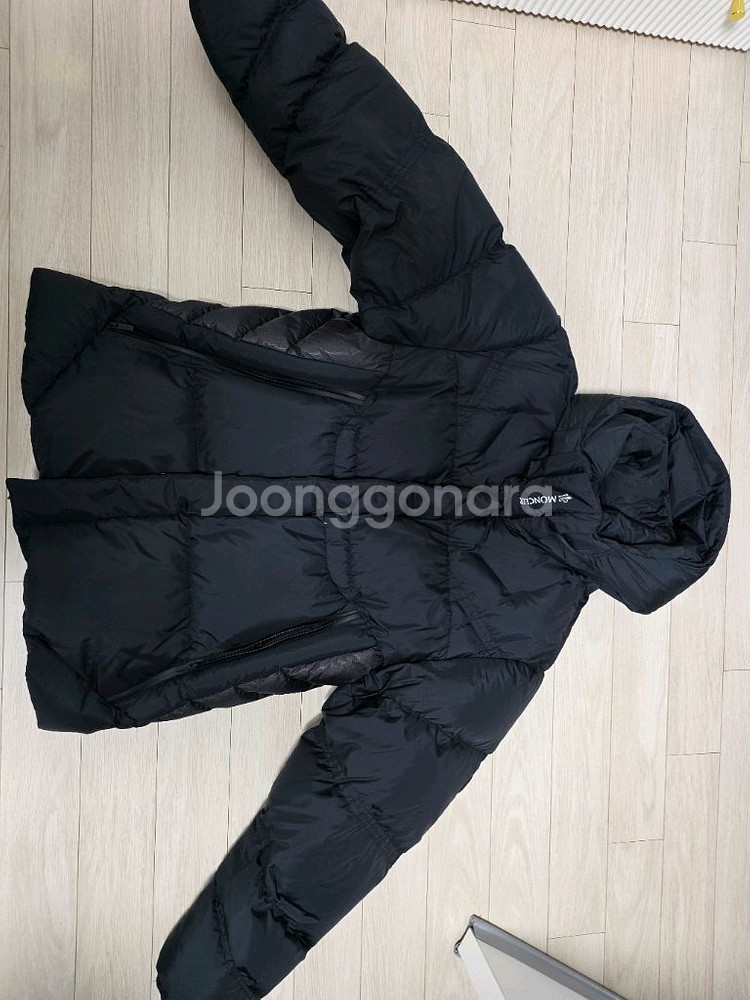 남자 몽클패딩 4사이즈 블랙 자라마모델 판매합니다--5