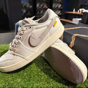 [새상품]조던1로우X유니온 정가이하 (275)