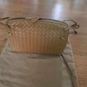 정품 보테가베네타 크로스백
