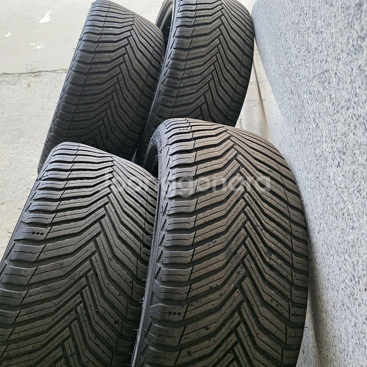 미쉐린 cc2 245 40 18 한대분 판매--2