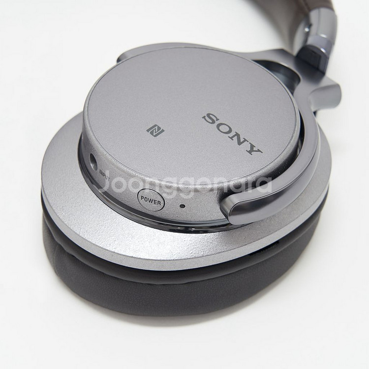 소니 헤드폰 MDR-1A BT 실버/브라운--3