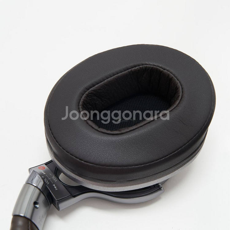 소니 헤드폰 MDR-1A BT 실버/브라운--4