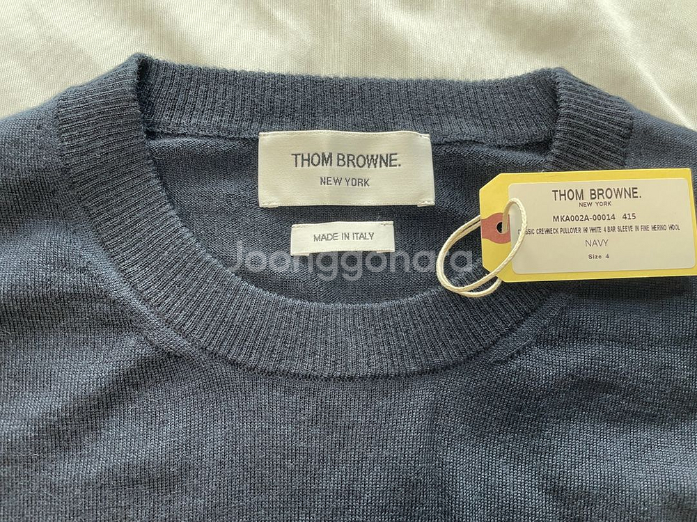 [새상품] 톰브라운 네이비 니트 4사이즈--5