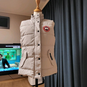 캐나다구스 패딩조끼