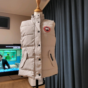 캐나다구스 패딩조끼