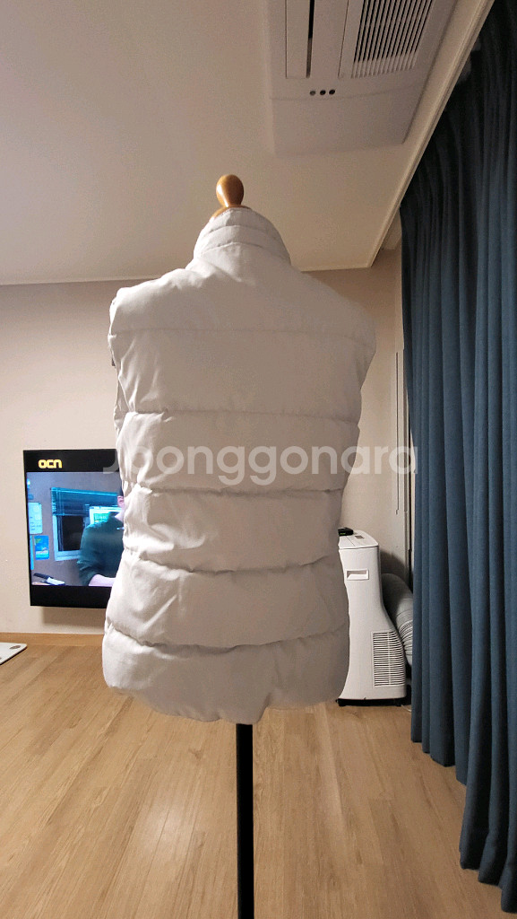 캐나다구스 패딩조끼--2