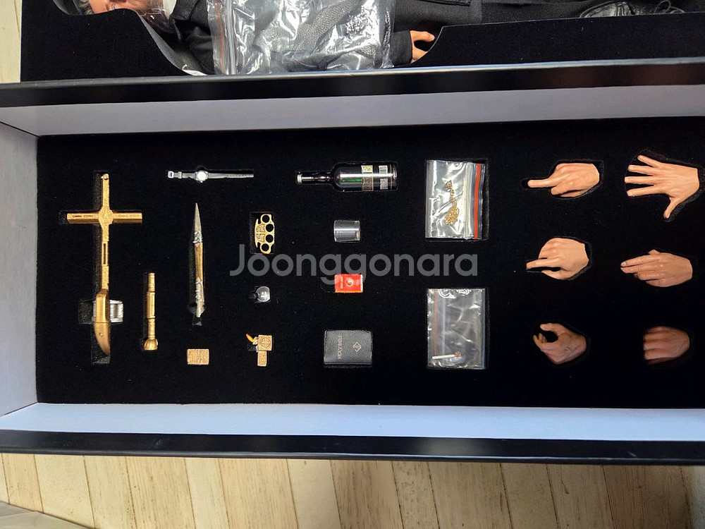 1/6 black box bbt9007 콘스탄틴 피규어--2