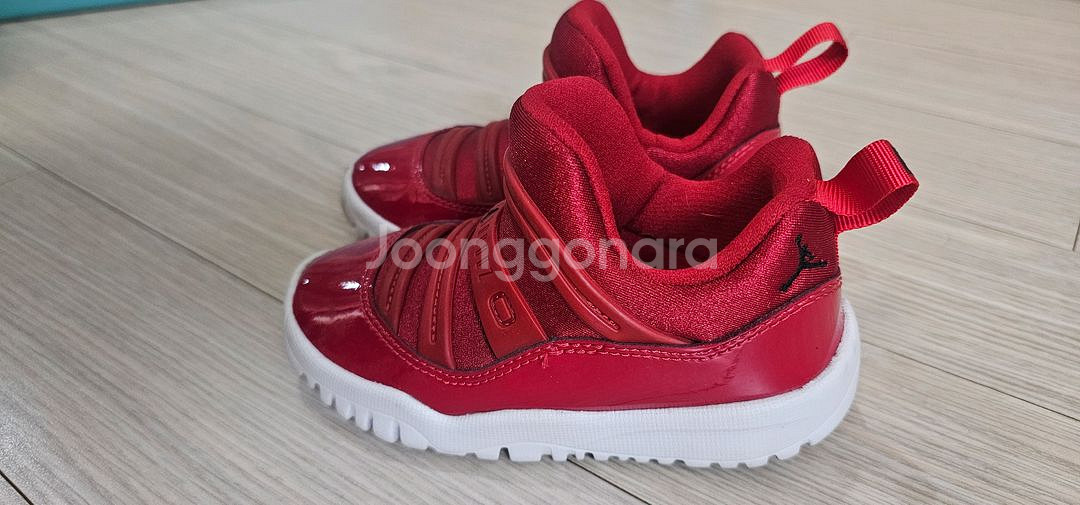나이키조던 11 레드 나이키키즈 신발 140 사이즈--1