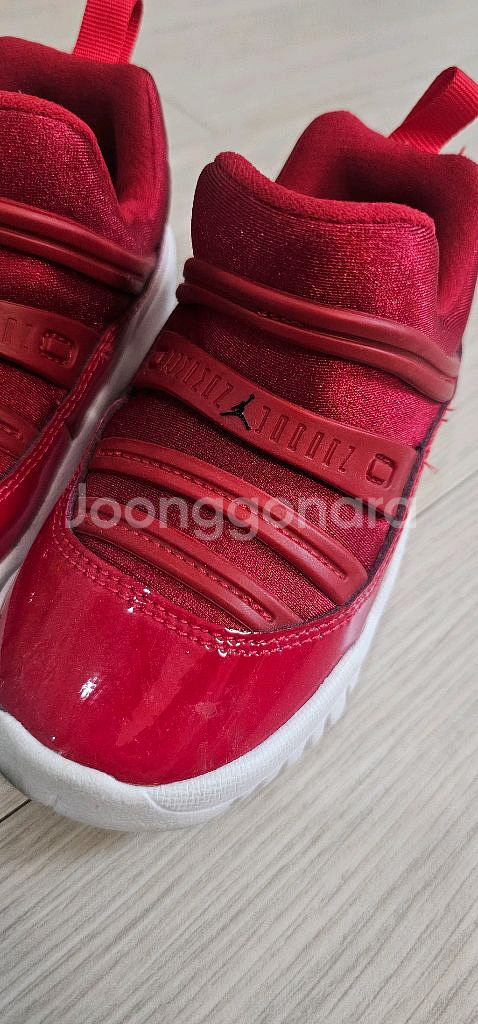 나이키조던 11 레드 나이키키즈 신발 140 사이즈--2