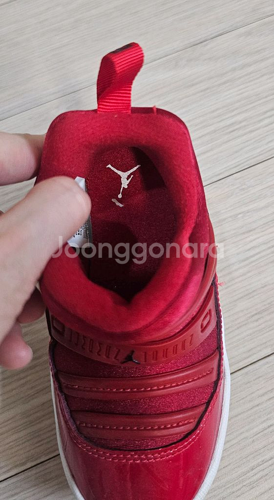 나이키조던 11 레드 나이키키즈 신발 140 사이즈--3