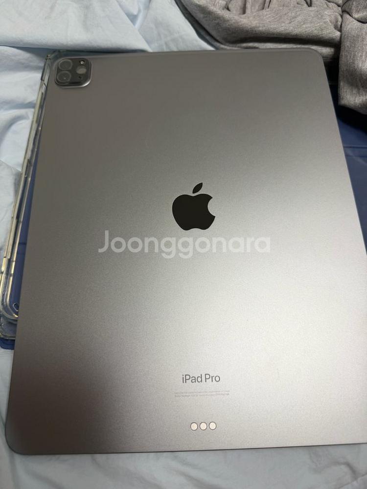 아이패드12.9 6세대 256기가--0