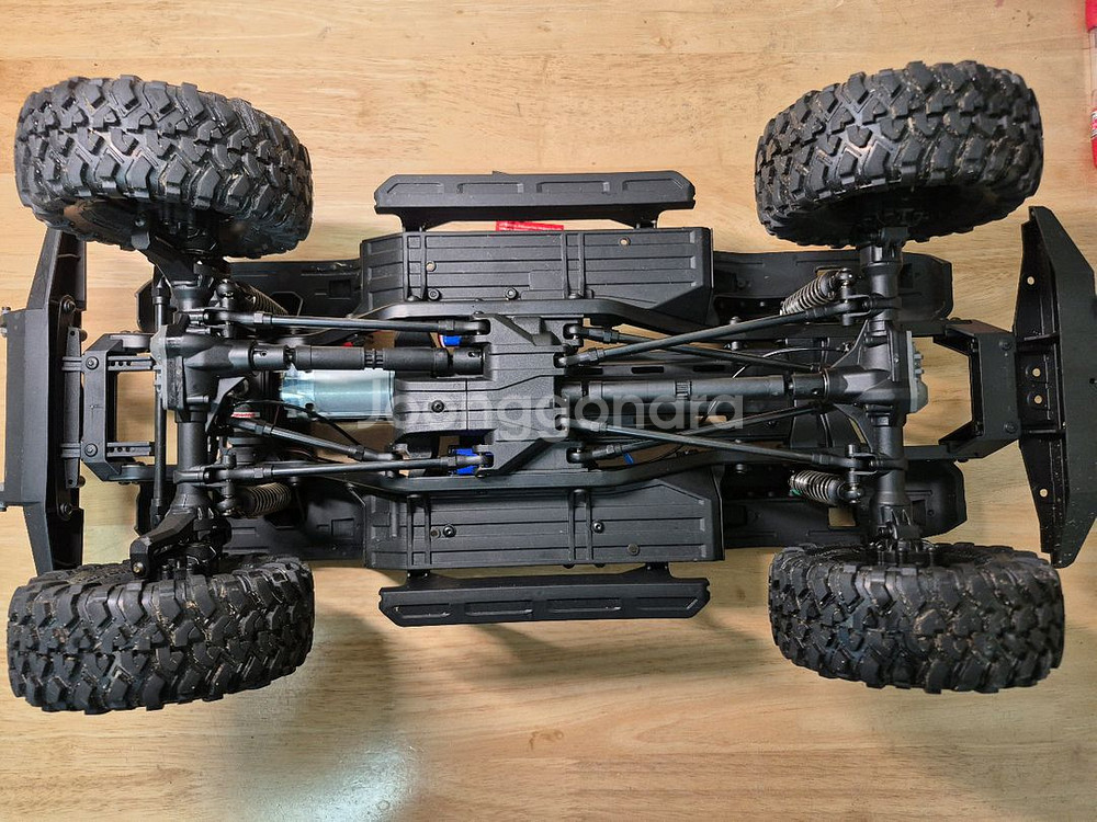 트랙사스 TRX4 디펜더 클립레스--3