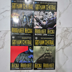 dc코믹스 그래픽노벨 배트맨 고담센트럴 판매 합니다