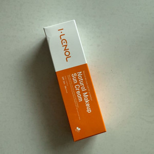 아이레놀 쌩얼보정 선크림 1.0