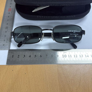 엠포리오 아르마니 선글라스