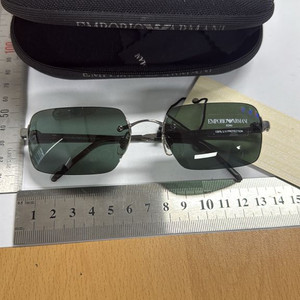 엠포리오 아르마니 선글라스