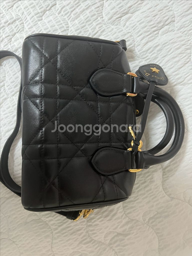 디올 블랙 퀼팅 미니백--3