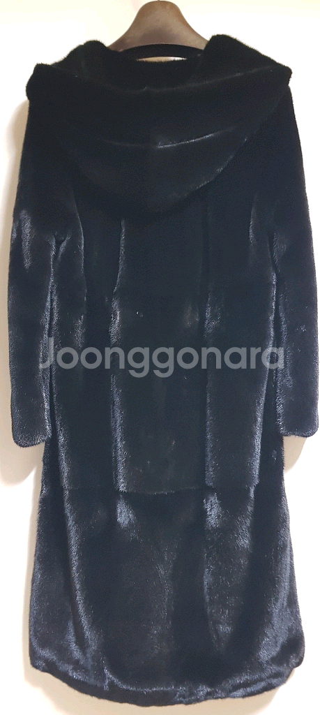 성진모피 블랙그라마 휘메일 풀후드 롱밍크코트--1