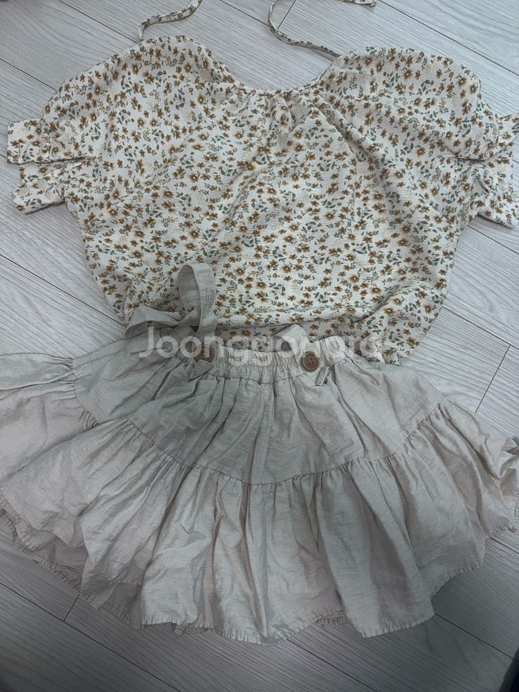 워니리본 미야스커트L + 워니리본 블라우스 L사이즈--0