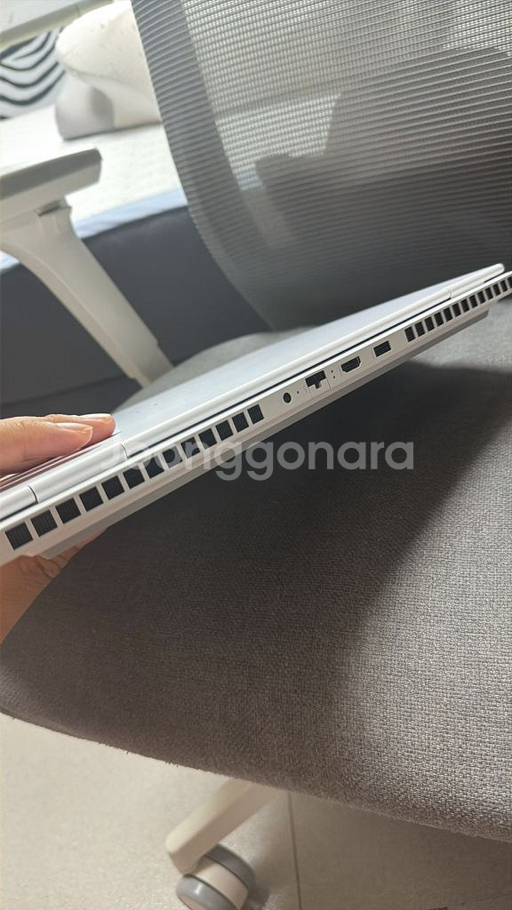 오멘 슬림 16 u1031tx 노트북 팝니드--9