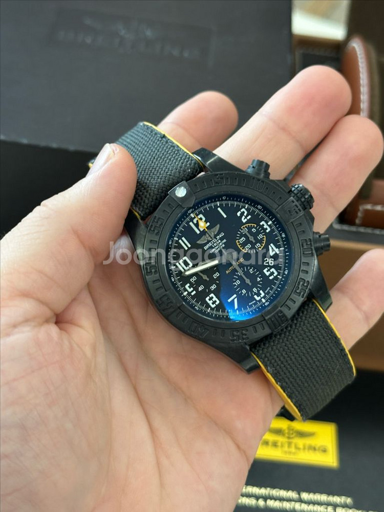 (판매/교환)브라이틀링 어벤져 허리케인45--4