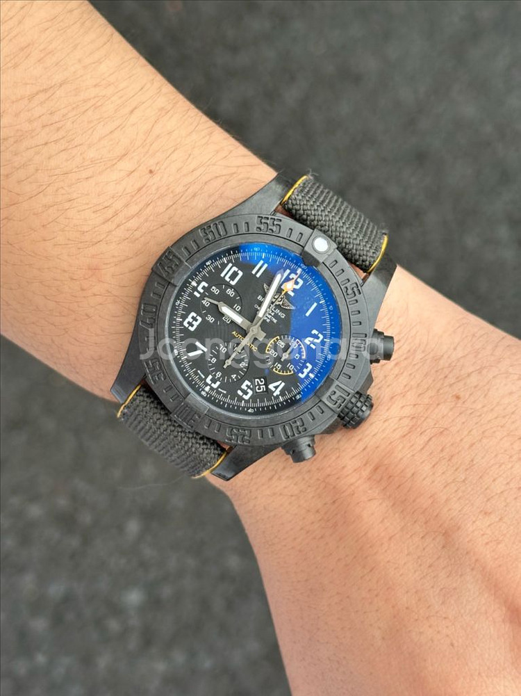 (판매/교환)브라이틀링 어벤져 허리케인45--2