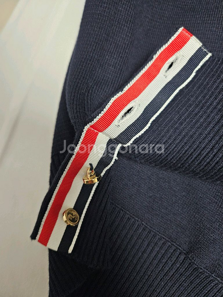 톰브라운 밀라노스티치 니트 4사이즈--4