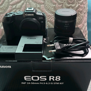 캐논 EOS R8 + RF 24-50mm 렌즈
