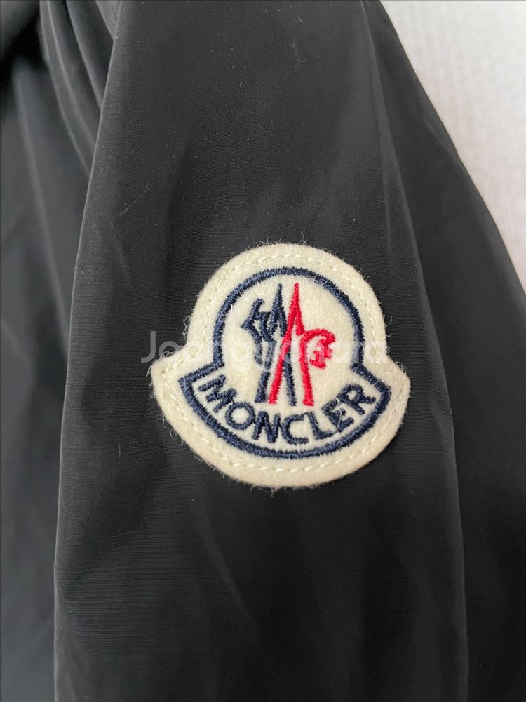 [새상품] 몽클레어 블랙 GRIMPEURS자켓 2사이즈--2