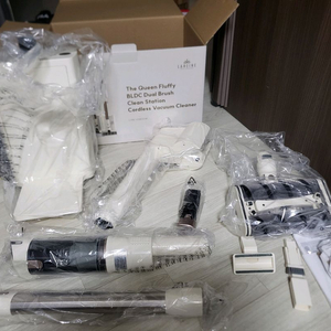 라헨느 더 퀸 클린스테이션 청소기/자동비움가능