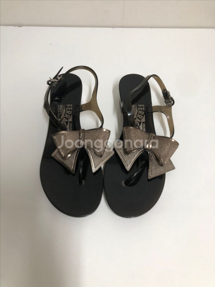 (225사이즈)페라가모 정품 썬샤인 젤리 샌들 5--0