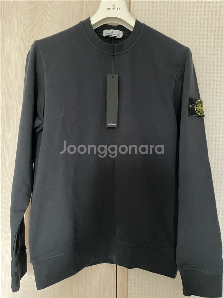 [새상품] 스톤아일랜드 네이비 맨투맨 L--0