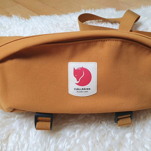 피엘라벤 울버힙색L 레드골드