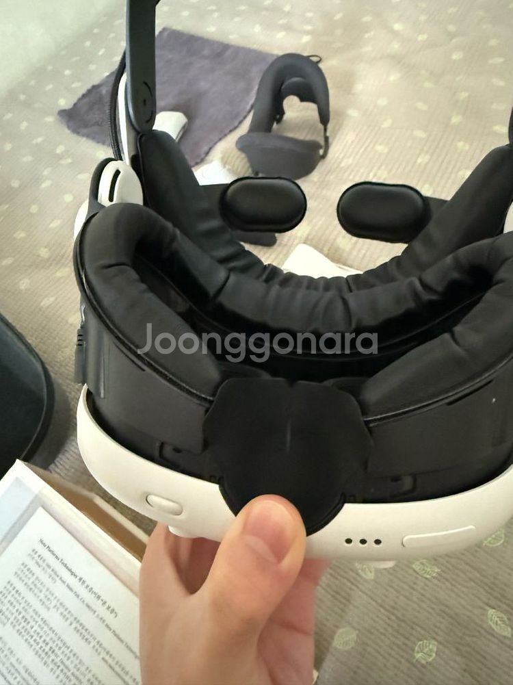 메타 퀘스트3 VR 128GB 풀박스 + 각종용품--3