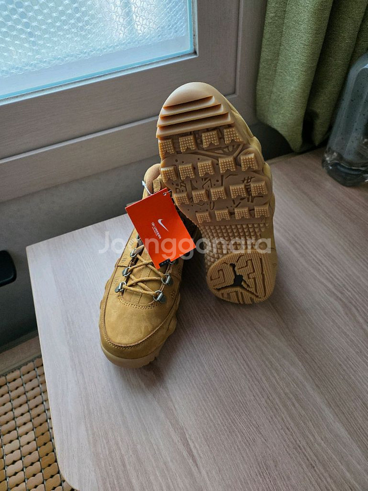 에어 조던 9 레트로 부츠 260사이즈 팜 19만--3