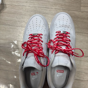 나이키 슈프림 에어포스 1 로우 290