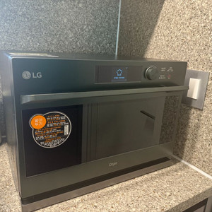 LG 디오스 광파오븐 겸 전자레인지 오브제컬렉션 제품입