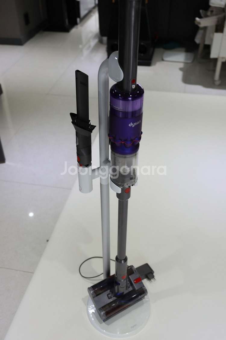 다이슨 옴니컴플리트 풀세트 25만원에 드려요~--0
