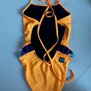 수영복 졸린, 위니스윔 28