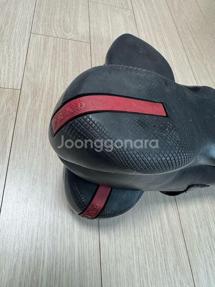 프라다 슬립온 로퍼 판매합니다--4