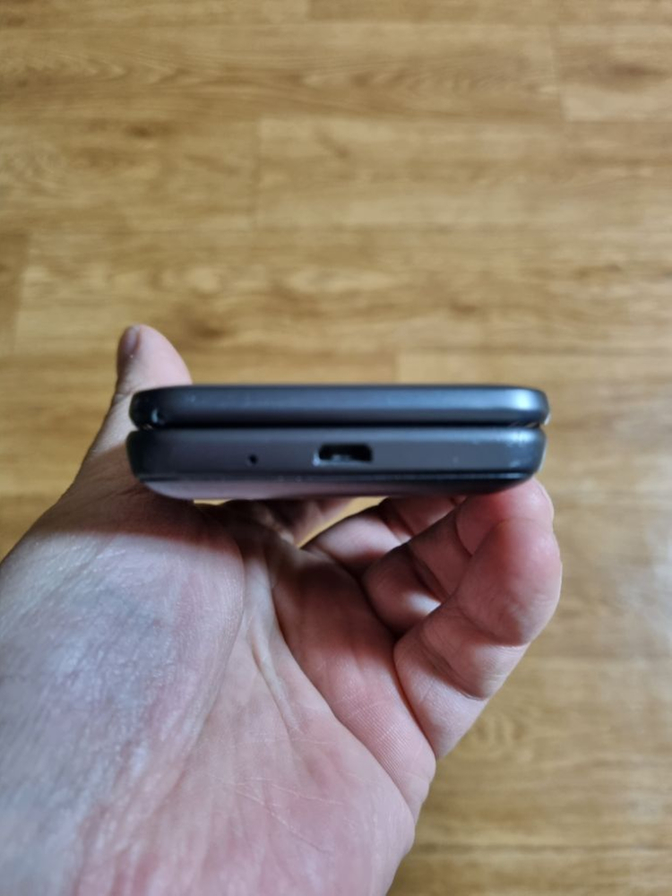 갤럭시폴더2 32기가 그레이 이미지