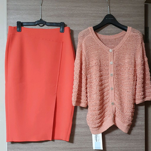 미샤니트66사이즈 새상품 오브제스커트66사이즈