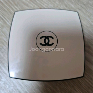 샤넬 레 베쥬 헬시 글로우 젤 터치 쿠션 파운데이션BR