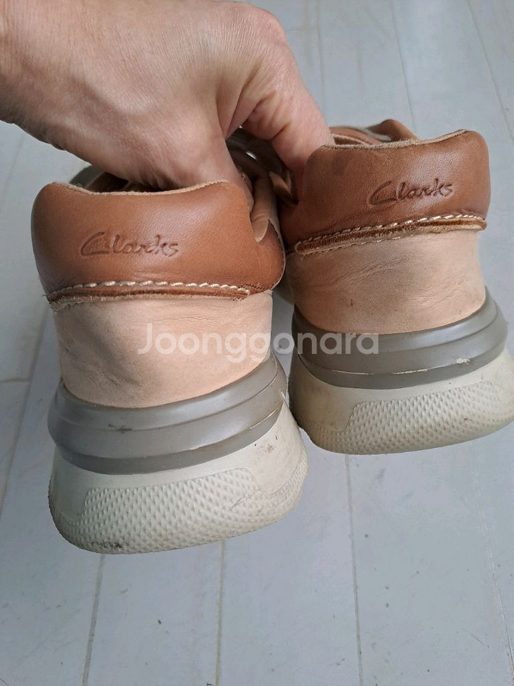 클락스 스니커즈--1