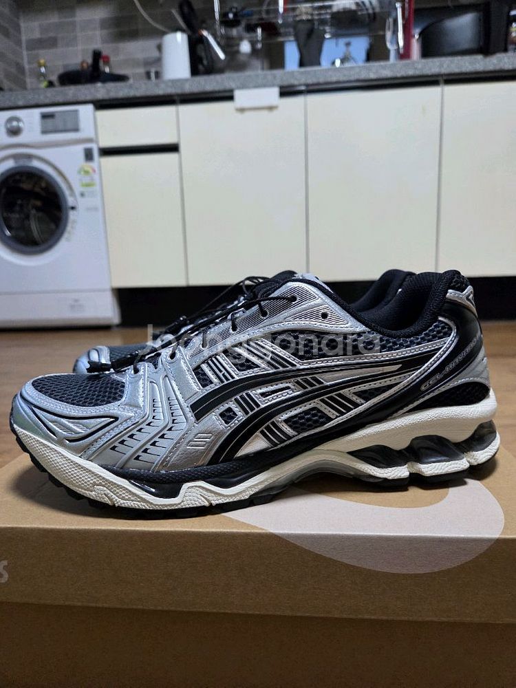 아식스 언리미티드 젤카야노14 캐리어 그레이블랙 280--1