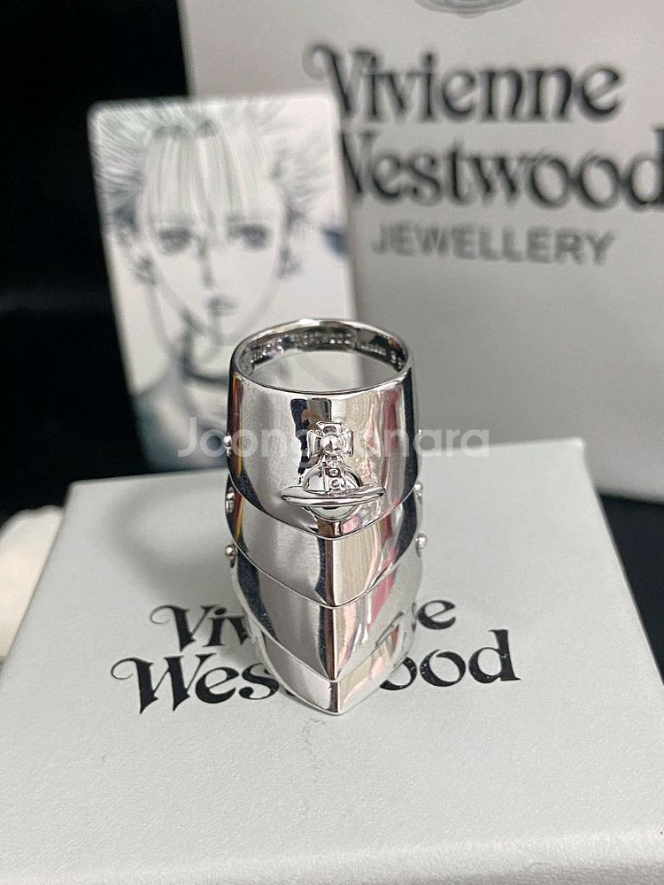 비비안 웨스트우드 orb 아머 링--2